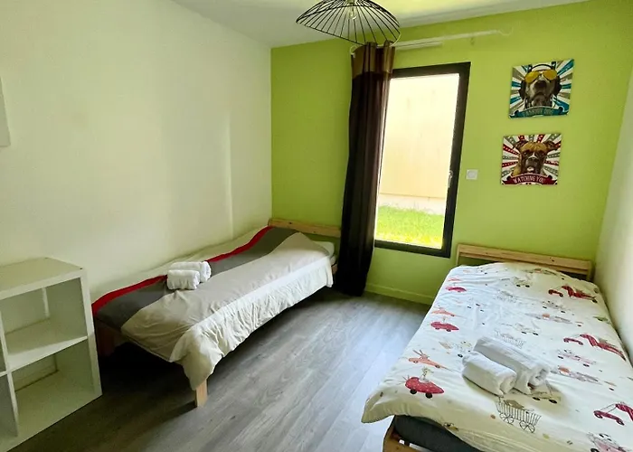 Vakantiehuis Peaceful House For 6 People 400 M From The Sea