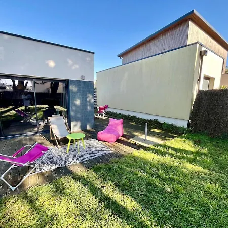 Peaceful House For 6 People 400 M From The Sea *